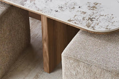 Table Basse avec 4 Poufs en Tissu Pierre Brillante AVORA - 80 x 80 cm
